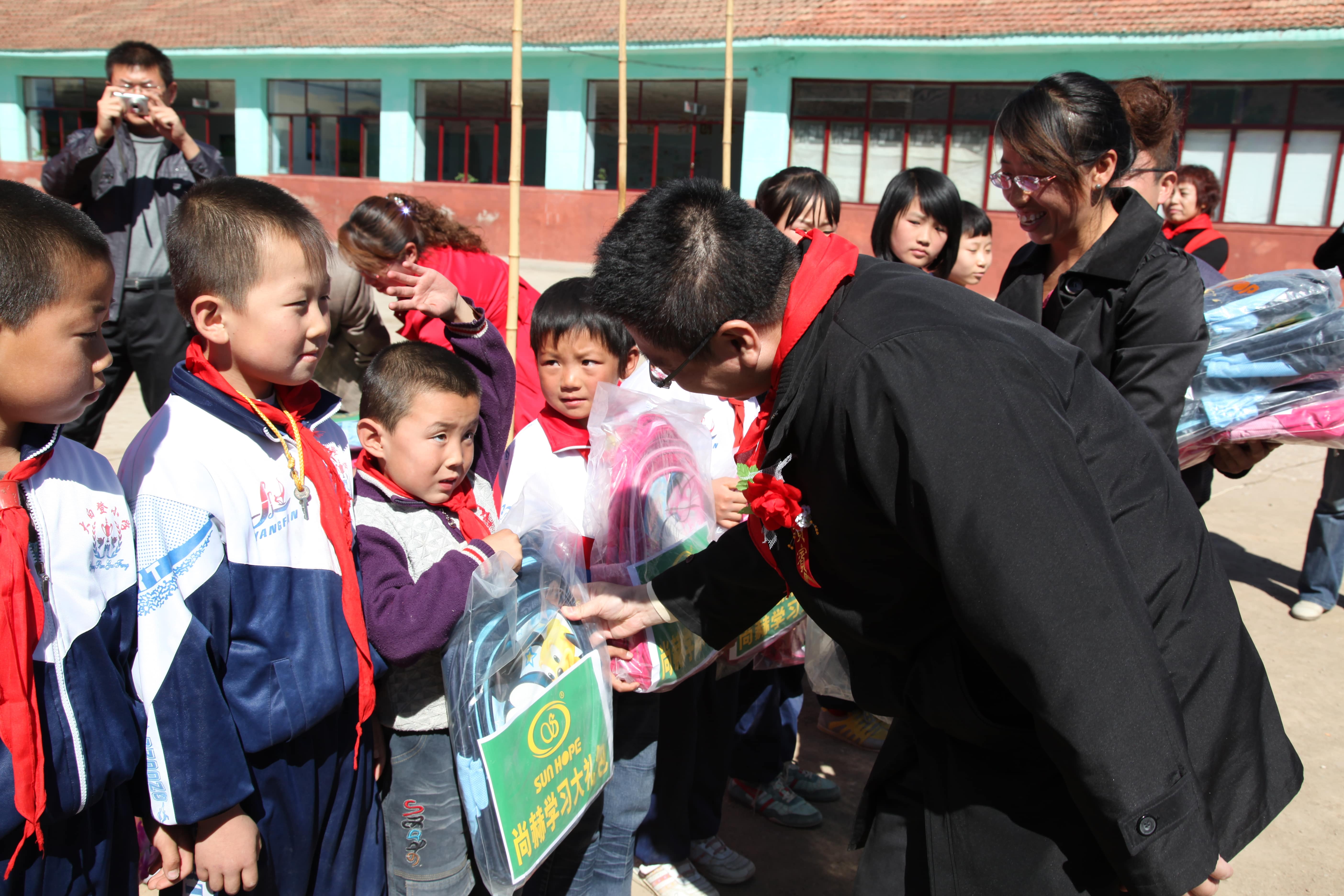 第11所 大同市大白登贝博游戏平台渠腊梅小学 第11所 大同市大白登贝博游戏平台渠腊梅小学