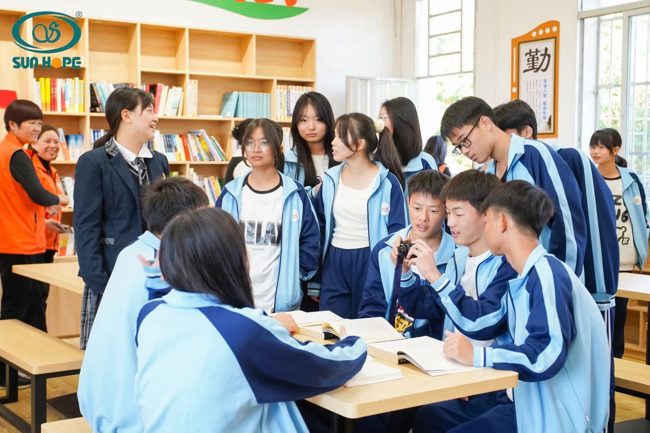 第243所 广东省河源市东源县上莞贝博游戏平台郇宇中学 第243所 广东省河源市东源县上莞贝博游戏平台郇宇中学
