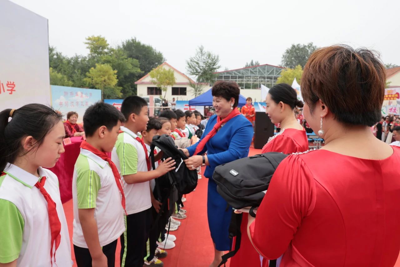 第236所 山东省平度市崔家集镇前洼贝博游戏平台徐春凤小学 第236所 山东省平度市崔家集镇前洼贝博游戏平台徐春凤小学