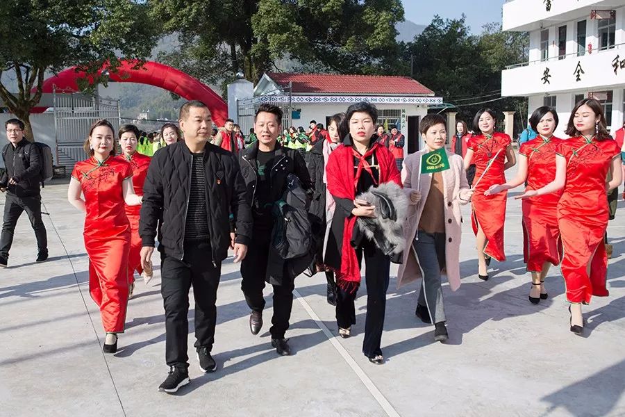 第141所 衢州市龙游县沐尘畲族贝博游戏平台王荣弟小学 第141所 衢州市龙游县沐尘畲族贝博游戏平台王荣弟小学