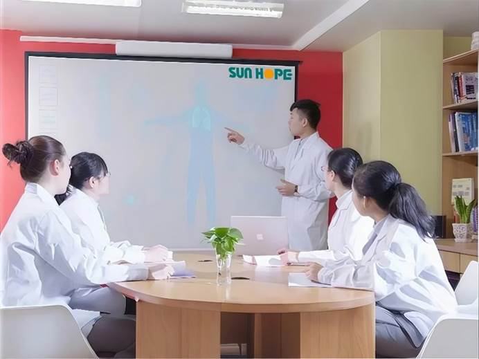 夏季护肤市场新风向标:贝博游戏平台科研驱动产业革新 夏季护肤市场新风向标:贝博游戏平台科研驱动产业革新